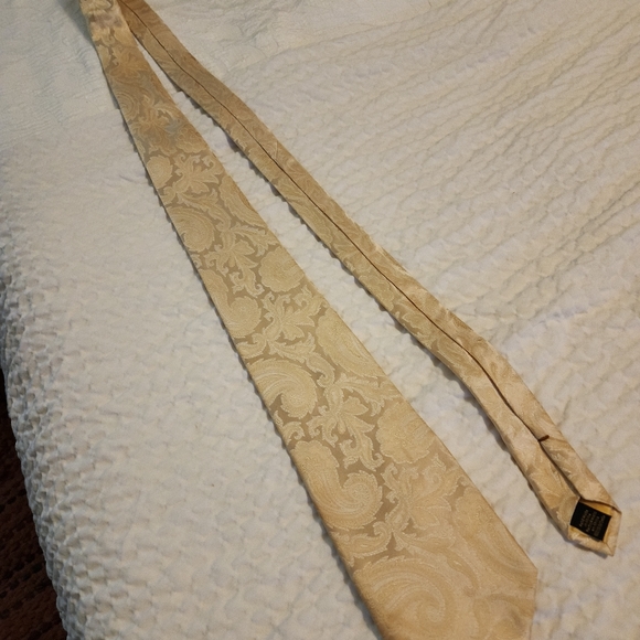 Mens Tie - Picture 2 of 3